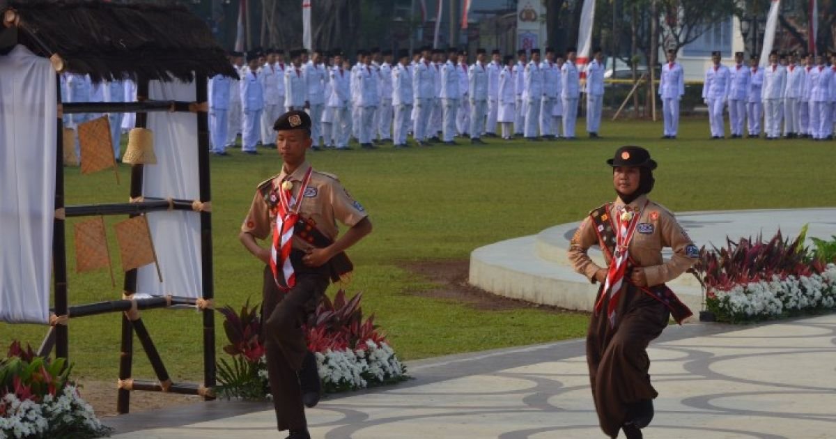 Kegiatan pelepasan kontingen Kwartir Cabang (Kwarcab) Pramuka Kabupaten Bogor di Alun-alun Kabupaten Bogor, Rabu (12/8/2026).